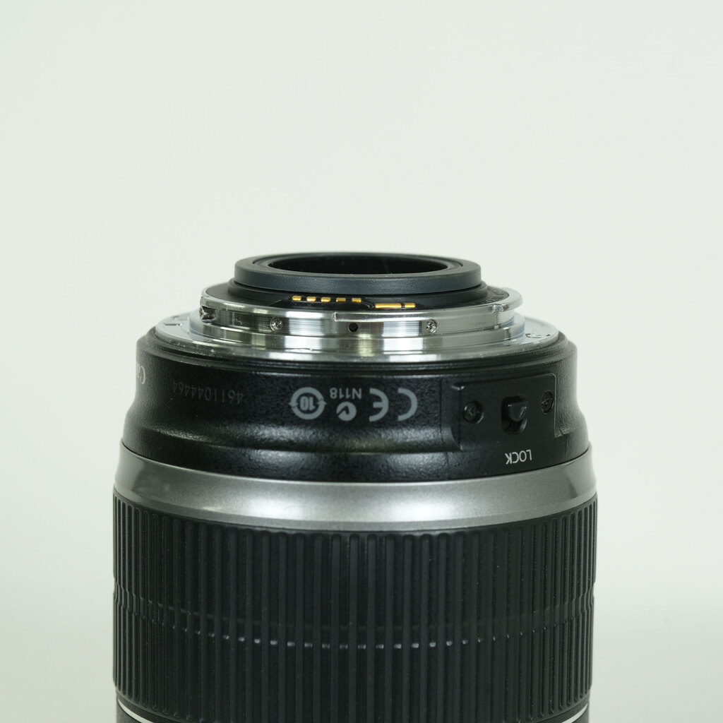 Canon EF-S18-200mm F3.5-5.6 IS Canon EF-S18-200mm F3.5-5.6 IS