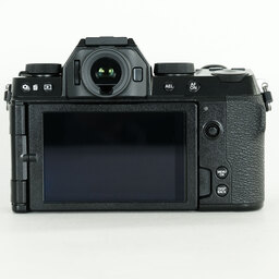 FUJIFILM X-S10