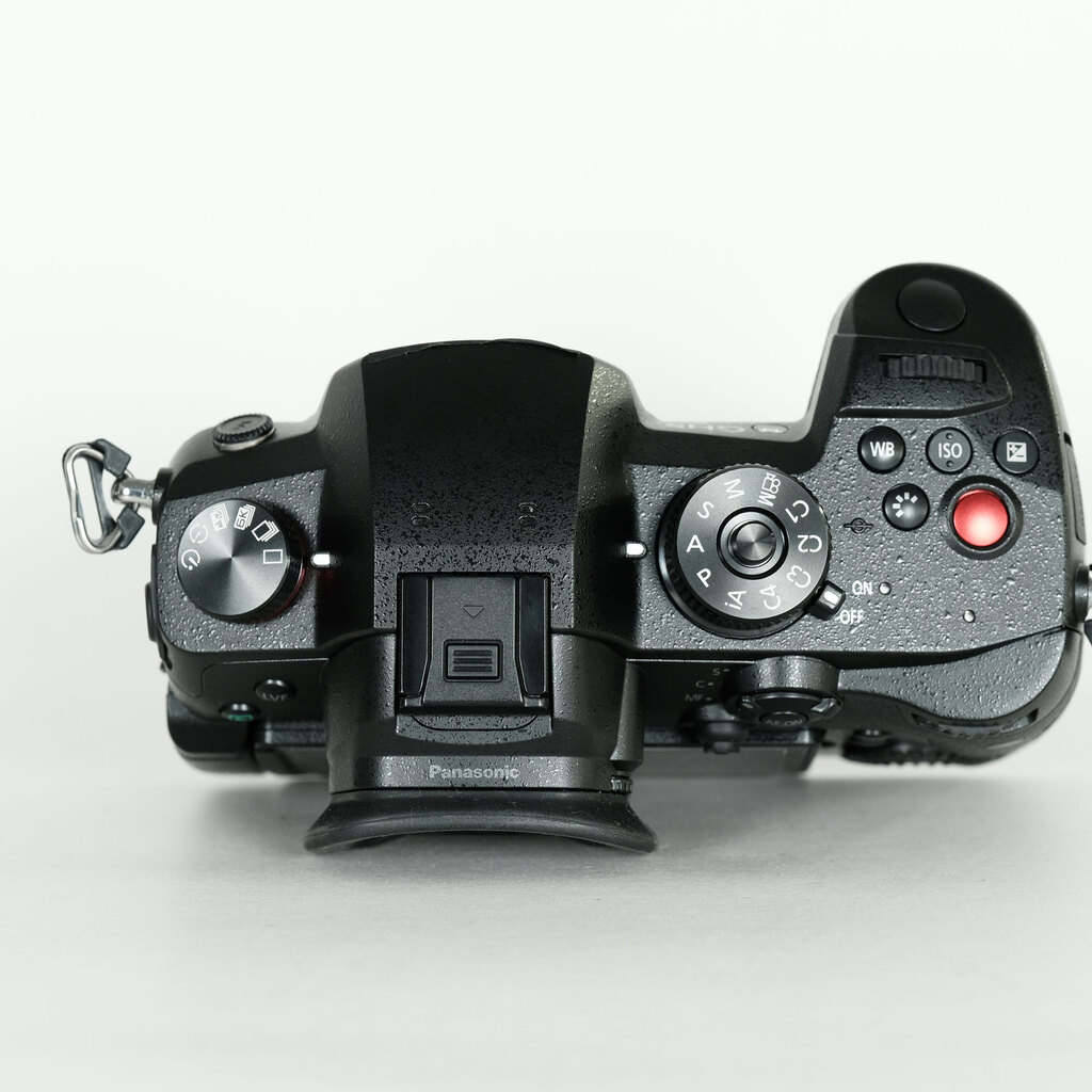 Panasonic LUMIX DC-GH5M2