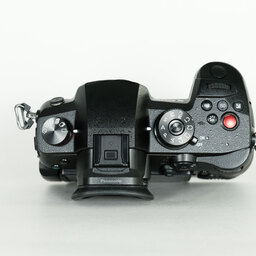 Panasonic LUMIX DC-GH5M2