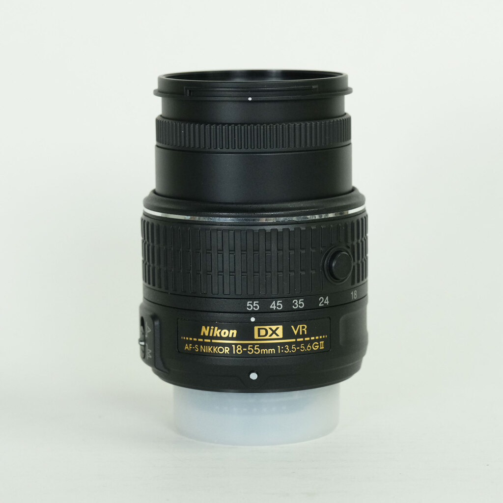 Nikon AF-S DX NIKKOR 18-55mm f3.5-5.6G VR II