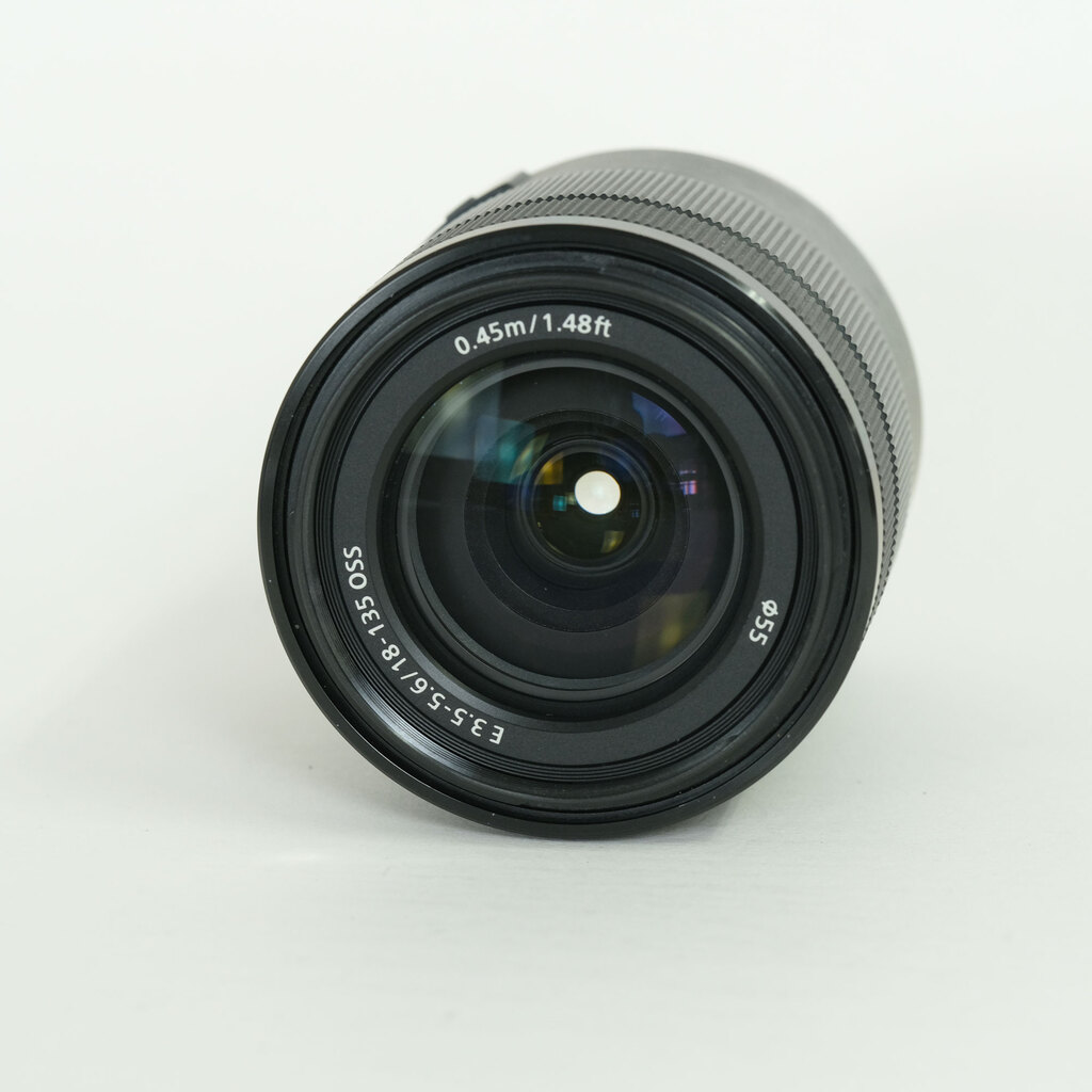 SONY E 18-135mm F3.5-5.6 OSS SEL18135