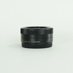 Panasonic LUMIX G VARIO 12-32mm / F3.5-5.6 ASPH. / MEGA O.I.S.
