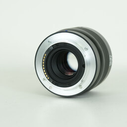 Carl Zeiss Touit 32mm F1.8(ソニーE用) Carl Zeiss Touit 32mm F1.8(ソニーE用)