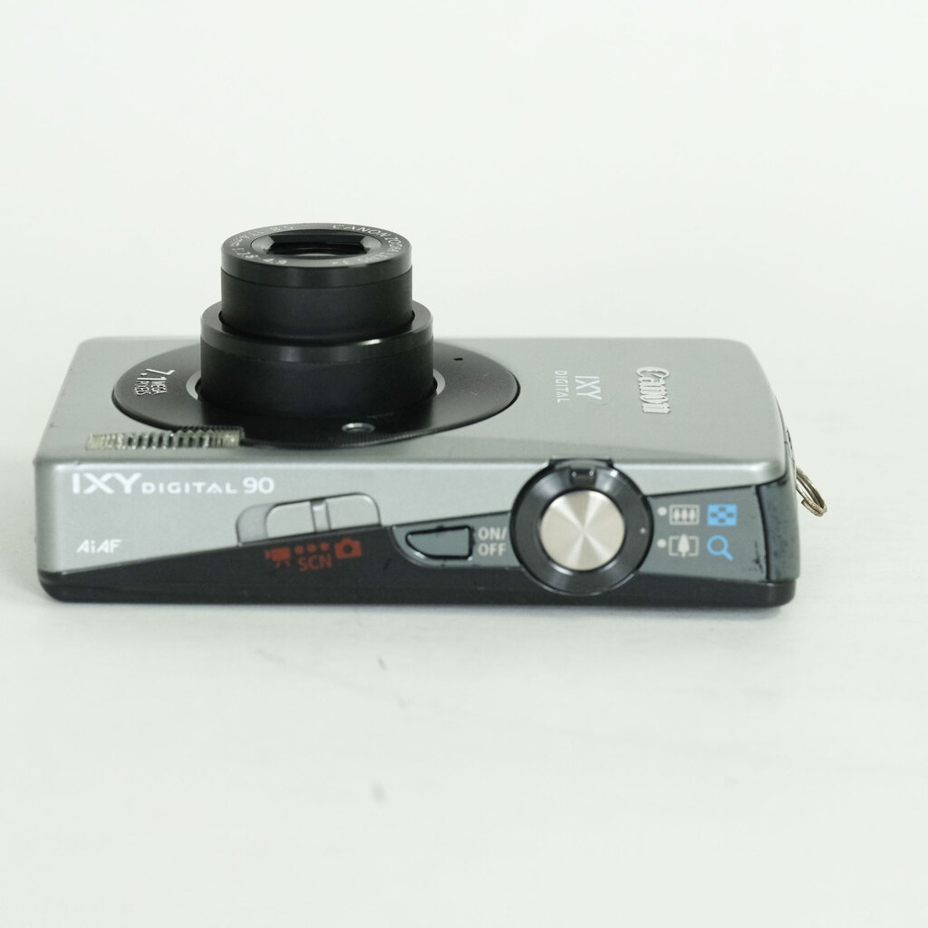 Canon IXY DIGITAL 90
