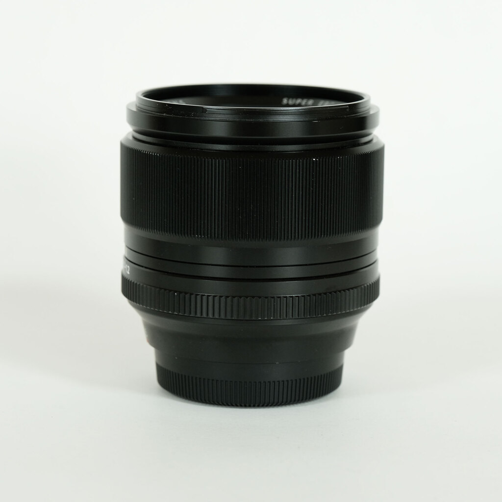 FUJIFILM XF56mmF1.2 R