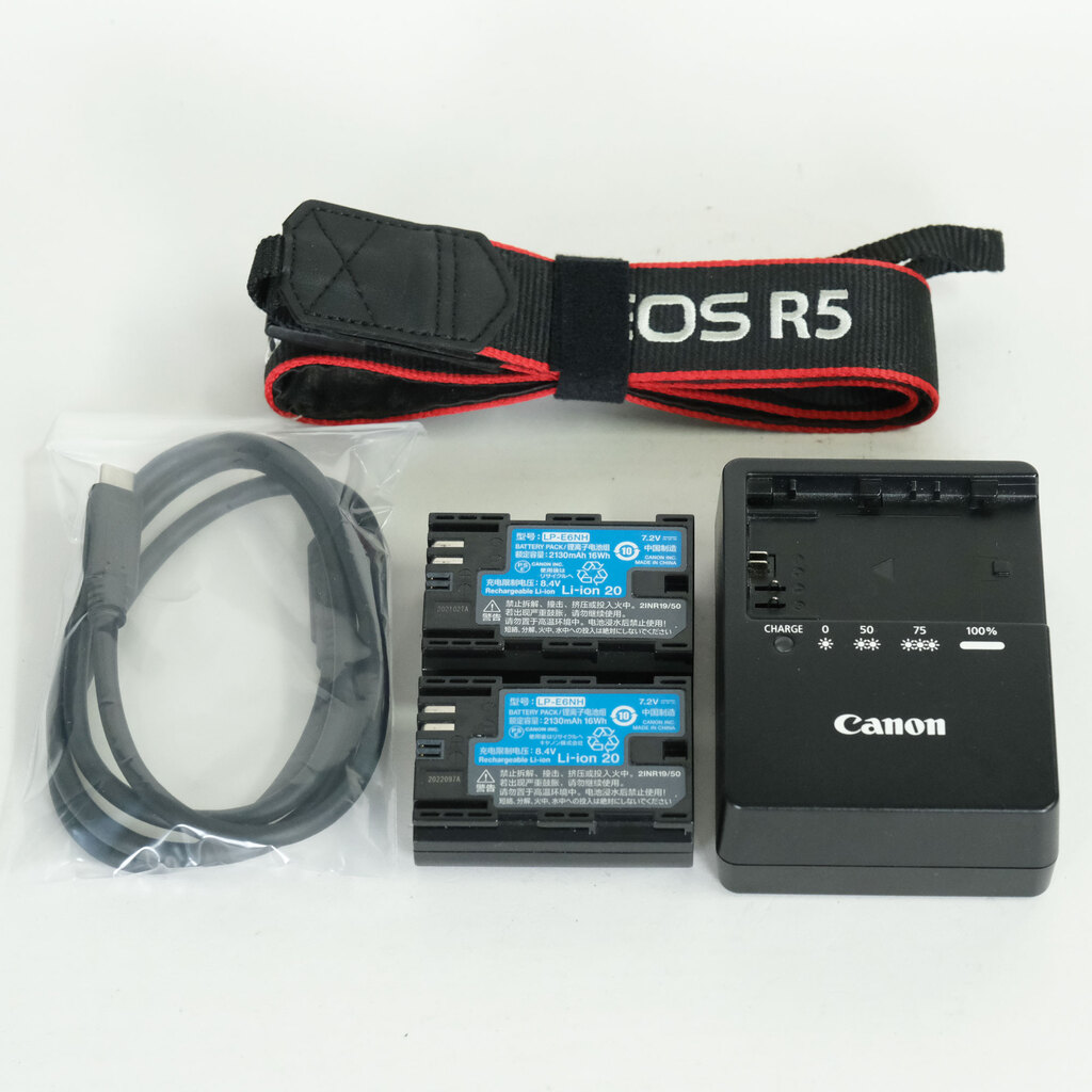 Canon EOS R5 Canon EOS R5