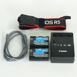 Canon EOS R5 Canon EOS R5