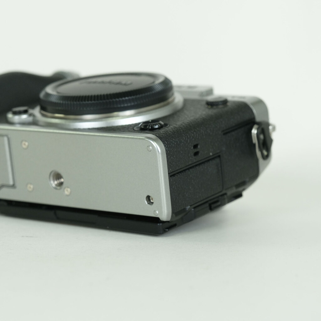 FUJIFILM X-T5