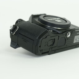 OLYMPUS OM-D E-M5 Mark II