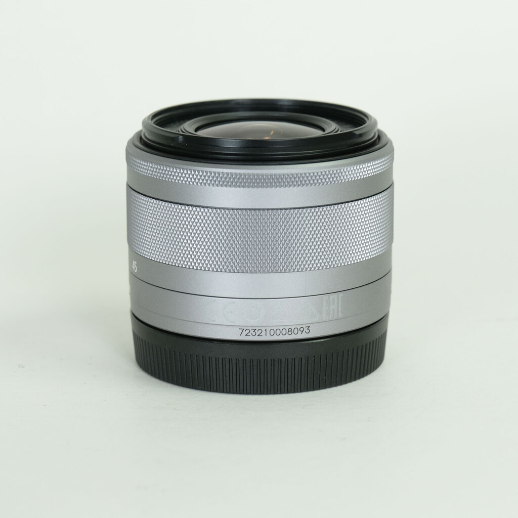 Canon EF-M15-45mm F3.5-6.3 IS STM Canon EF-M15-45mm F3.5-6.3 IS STM