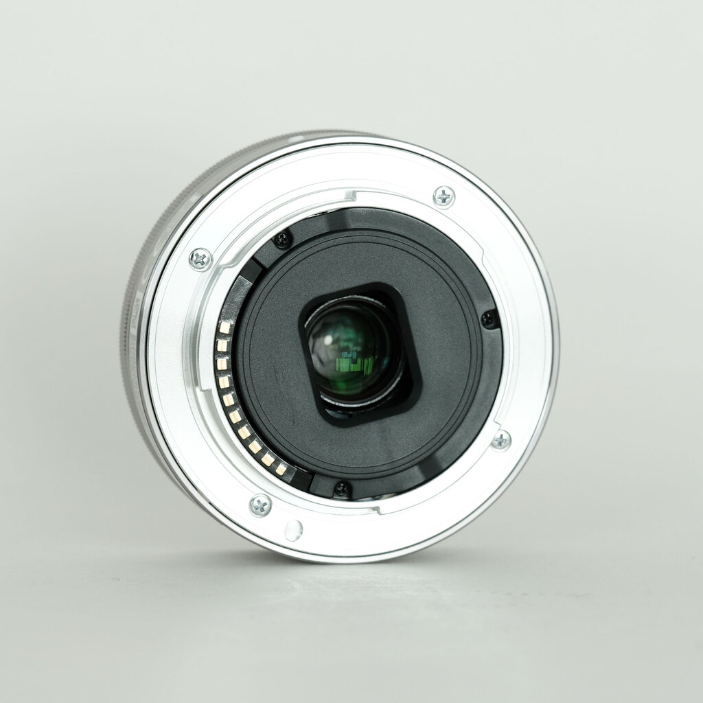 SONY E 16mm F2.8 SEL16F28