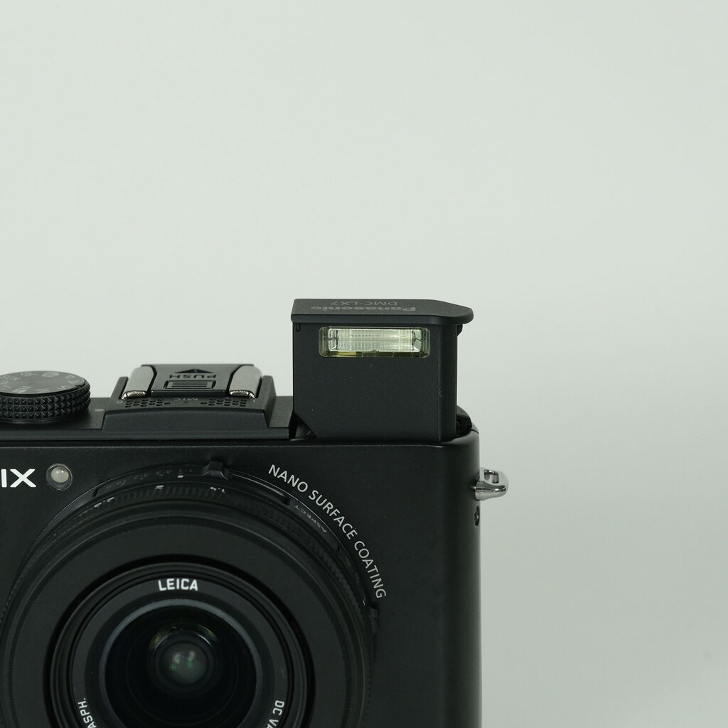 Panasonic LUMIX DMC-LX7-K ブラックの出品 | ONE SCENE（ワンシーン）