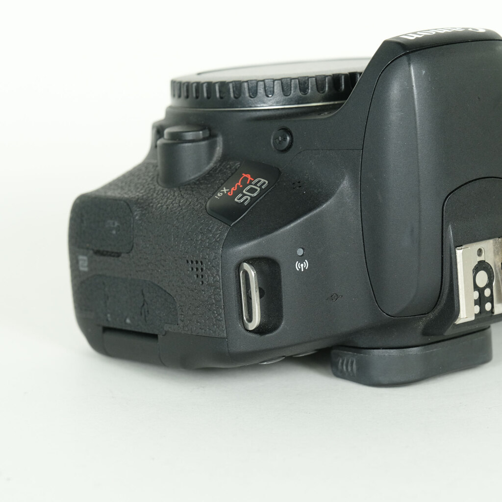 Canon EOS Kiss X9i Canon EOS Kiss X9i
