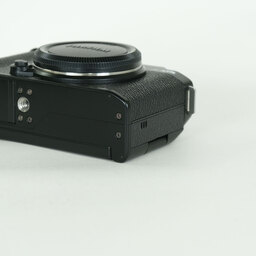 FUJIFILM X-M5