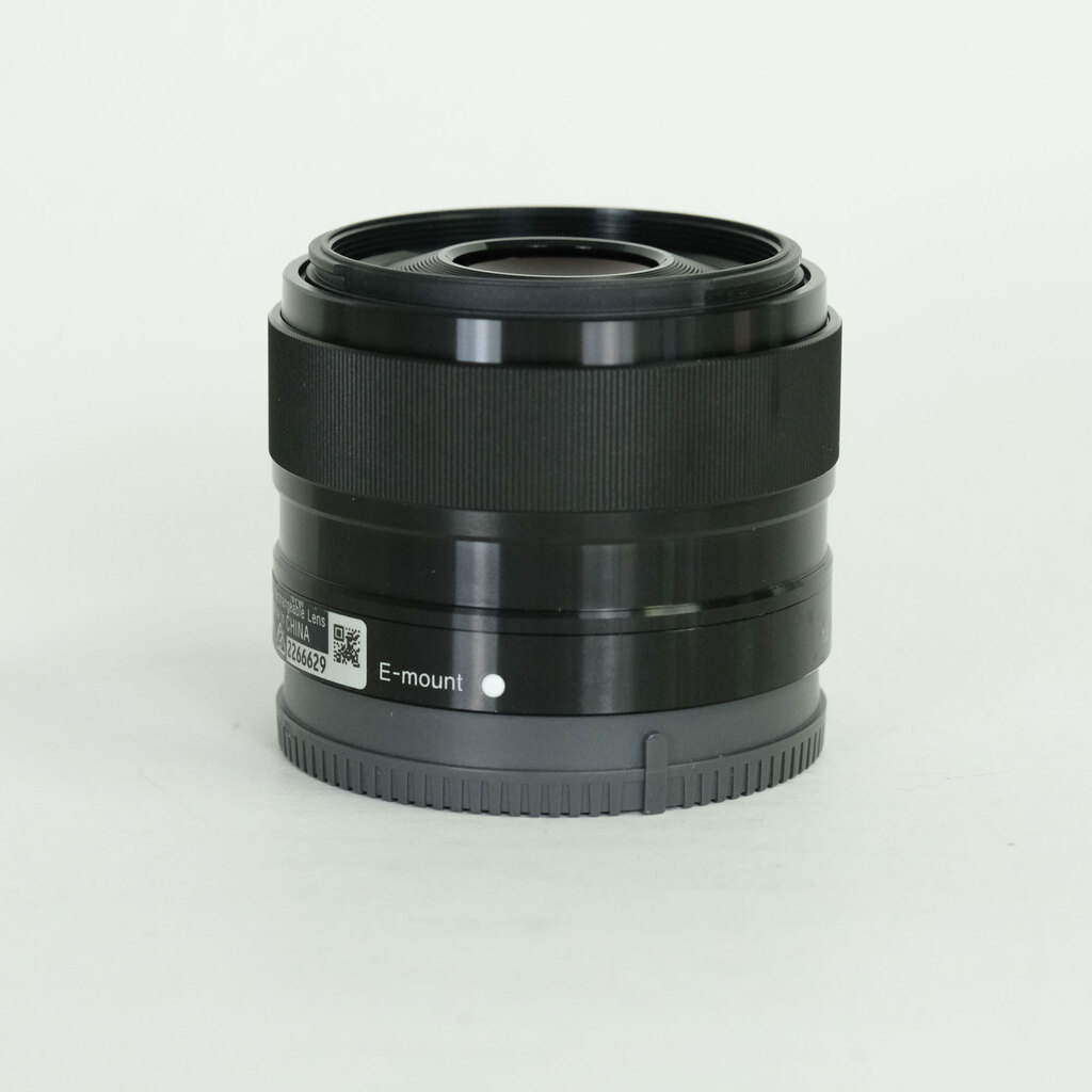 SONY E 35mm F1.8 OSS SEL35F18