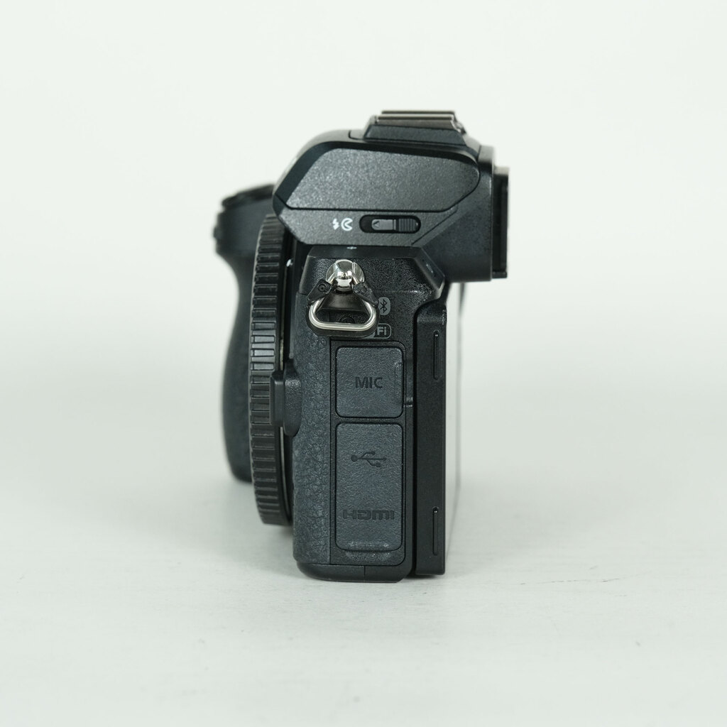 Nikon Z50の出品 | ONE SCENE（ワンシーン）