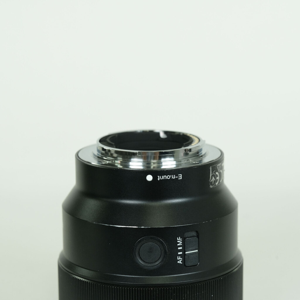 SONY FE 85mm F1.8 SEL85F18