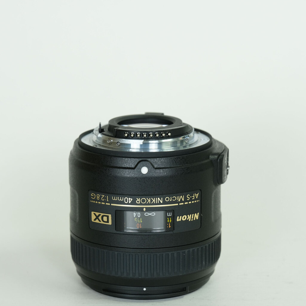 Nikon AF-S DX Micro NIKKOR 40mm f/2.8G