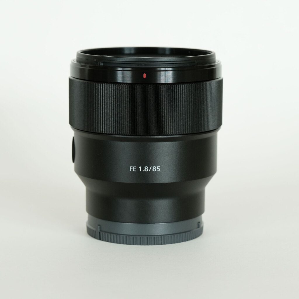 SONY FE 85mm F1.8 SEL85F18