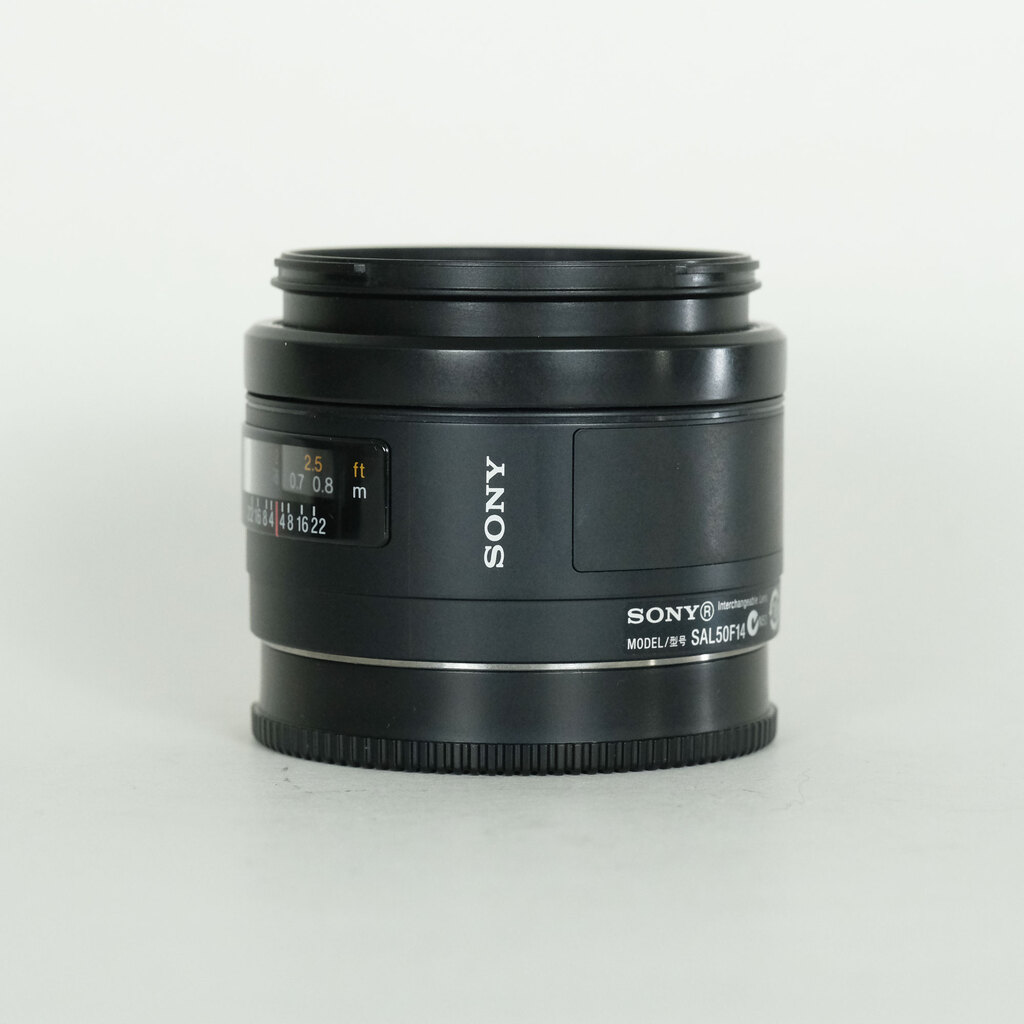 SONY 50mm F1.4 SAL50F14