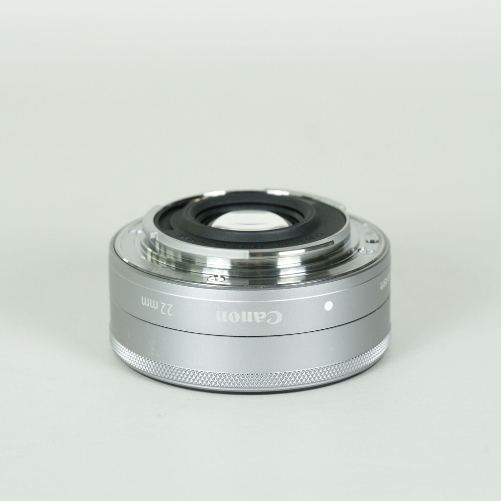 Canon EF-M22mm F2 STMの出品 | ONE SCENE（ワンシーン）