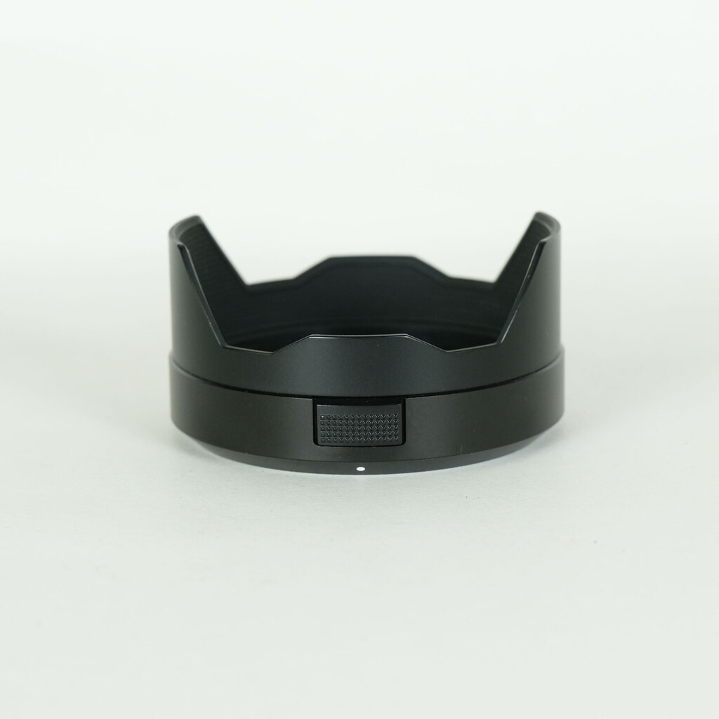 Panasonic LEICA DG VARIO-ELMARIT 12-60mm / F2.8-4.0 ASPH. / POWER O.I.S.