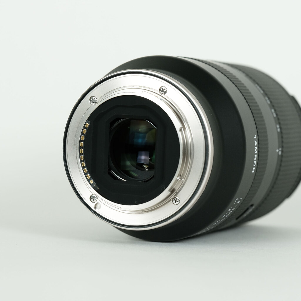 TAMRON 18-300mm F/3.5-6.3 Di III-A VC VXD (Model B061) [ソニーE用]