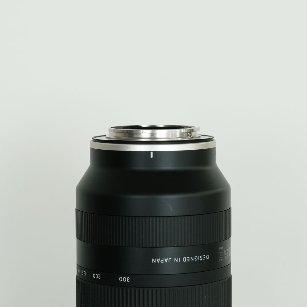TAMRON 70-300mm F/4.5-6.3 Di III RXD (Model A047) [ソニーE用]