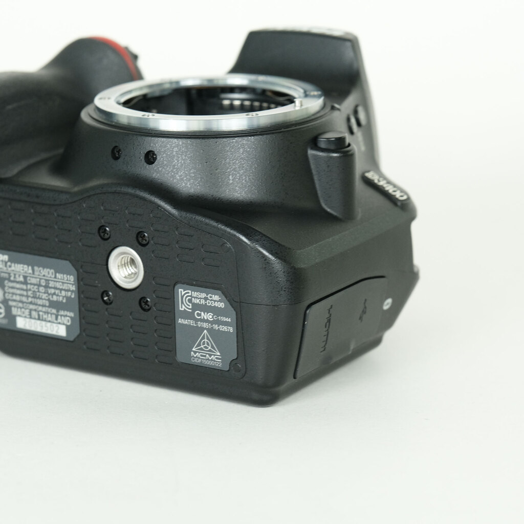 Nikon D3400
