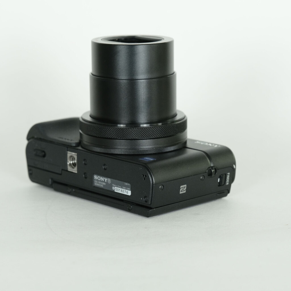 SONY Cyber-shot DSC-RX100M4