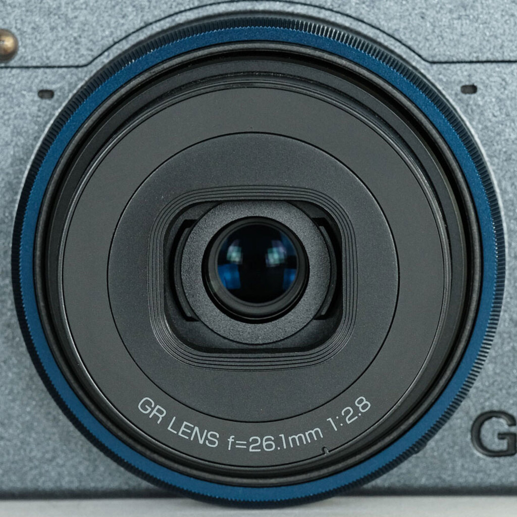 RICOH GR IIIx Urban Edition Special Limited Kit