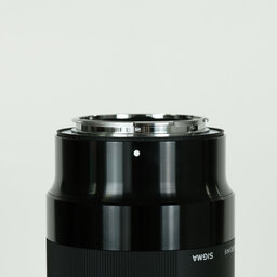 SIGMA 70mm F2.8 DG MACRO｜Art [ライカL用]