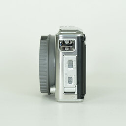 Nikon Nikon1 AW1 ボディ シルバー