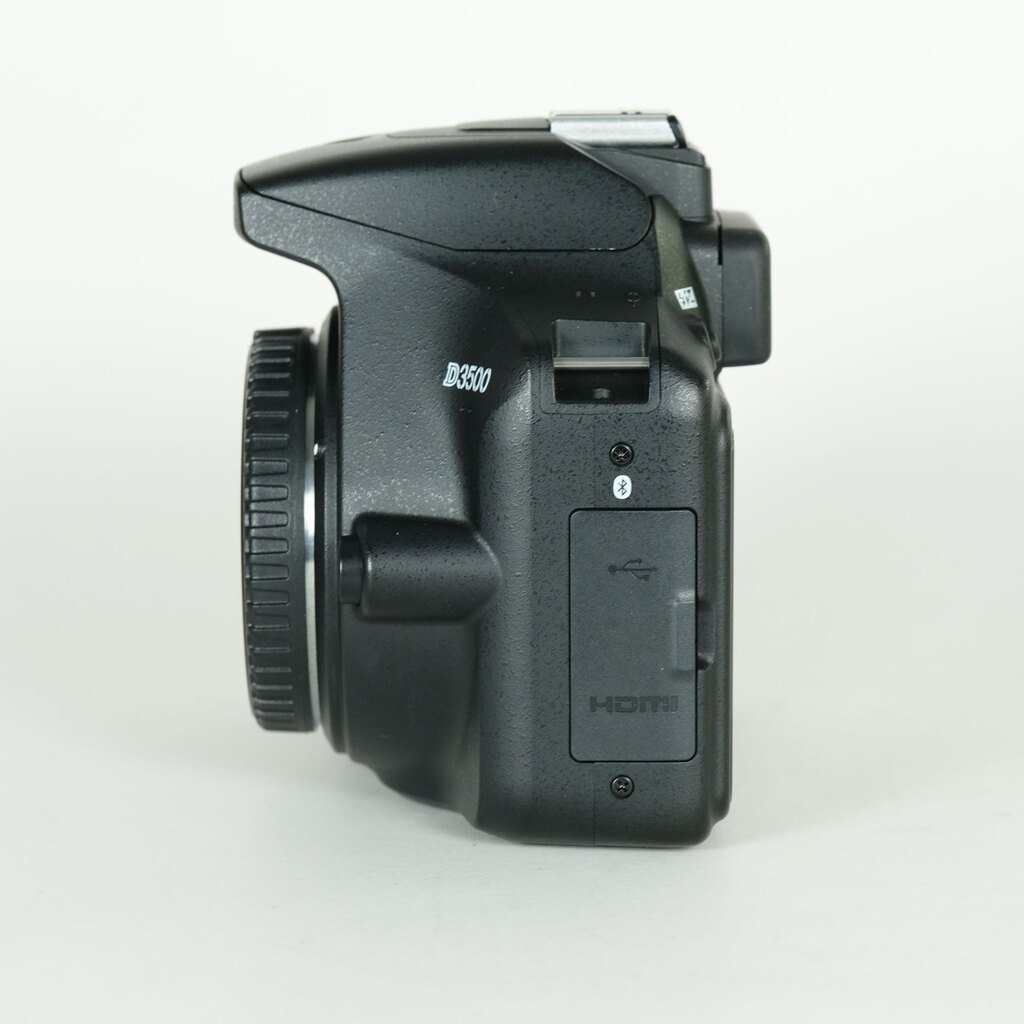 Nikon D3500