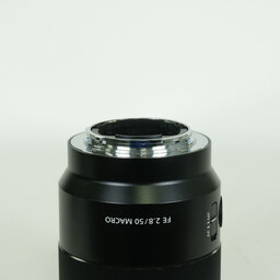 SONY FE 50mm F2.8 Macro SEL50M28
