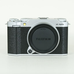 FUJIFILM X-M5