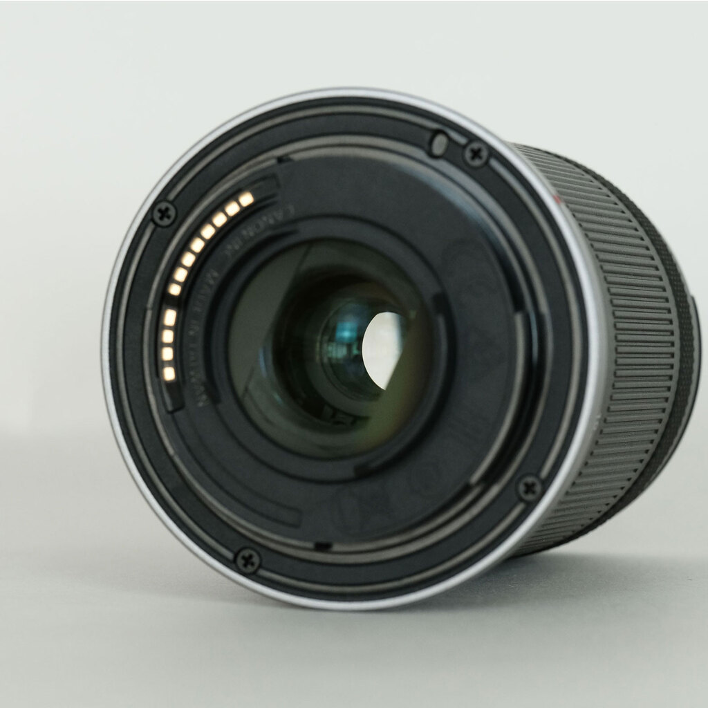 Canon RF-S18-150mm F3.5-6.3 IS STM