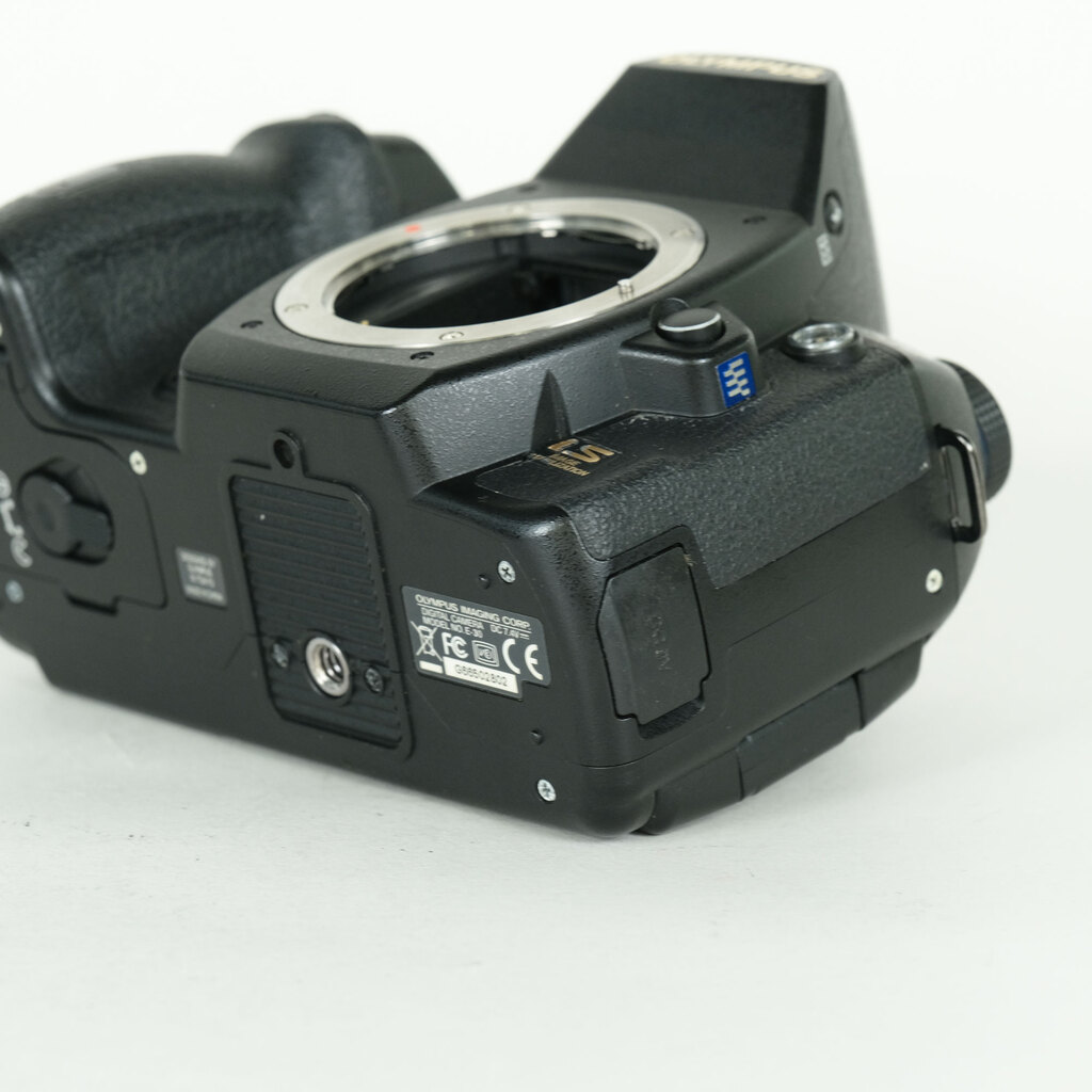 OLYMPUS E-30 ボディの出品 | ONE SCENE（ワンシーン）