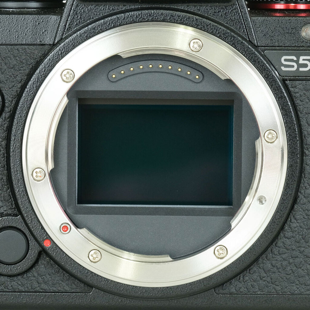 Panasonic LUMIX DC-S5