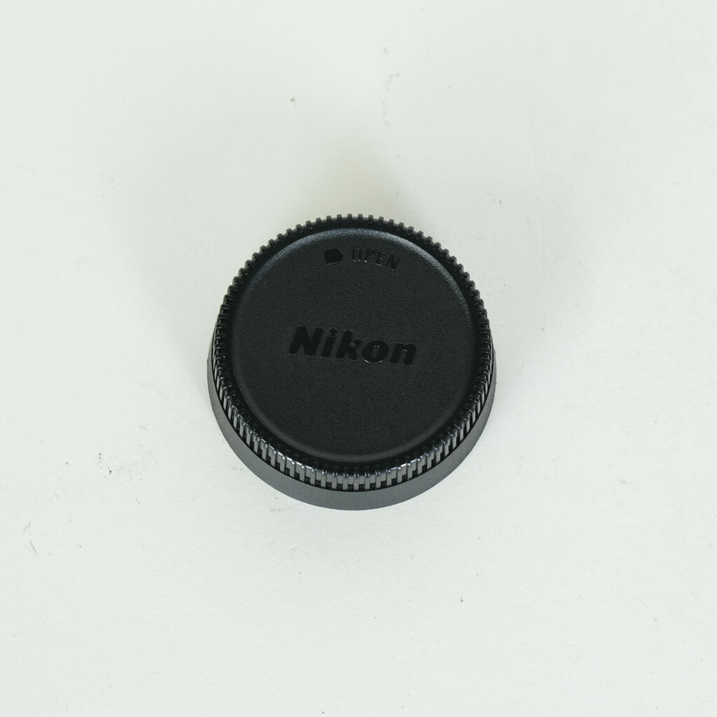 Nikon AF-S DX NIKKOR 18-200mm F3.5-5.6G ED VR II