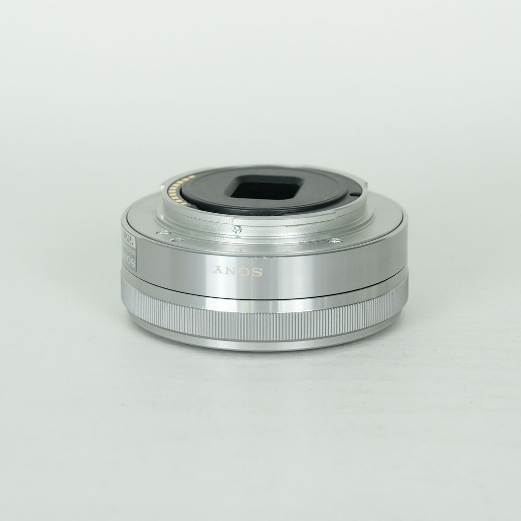 SONY E 16mm F2.8 SEL16F28の出品 | ONE SCENE（ワンシーン）