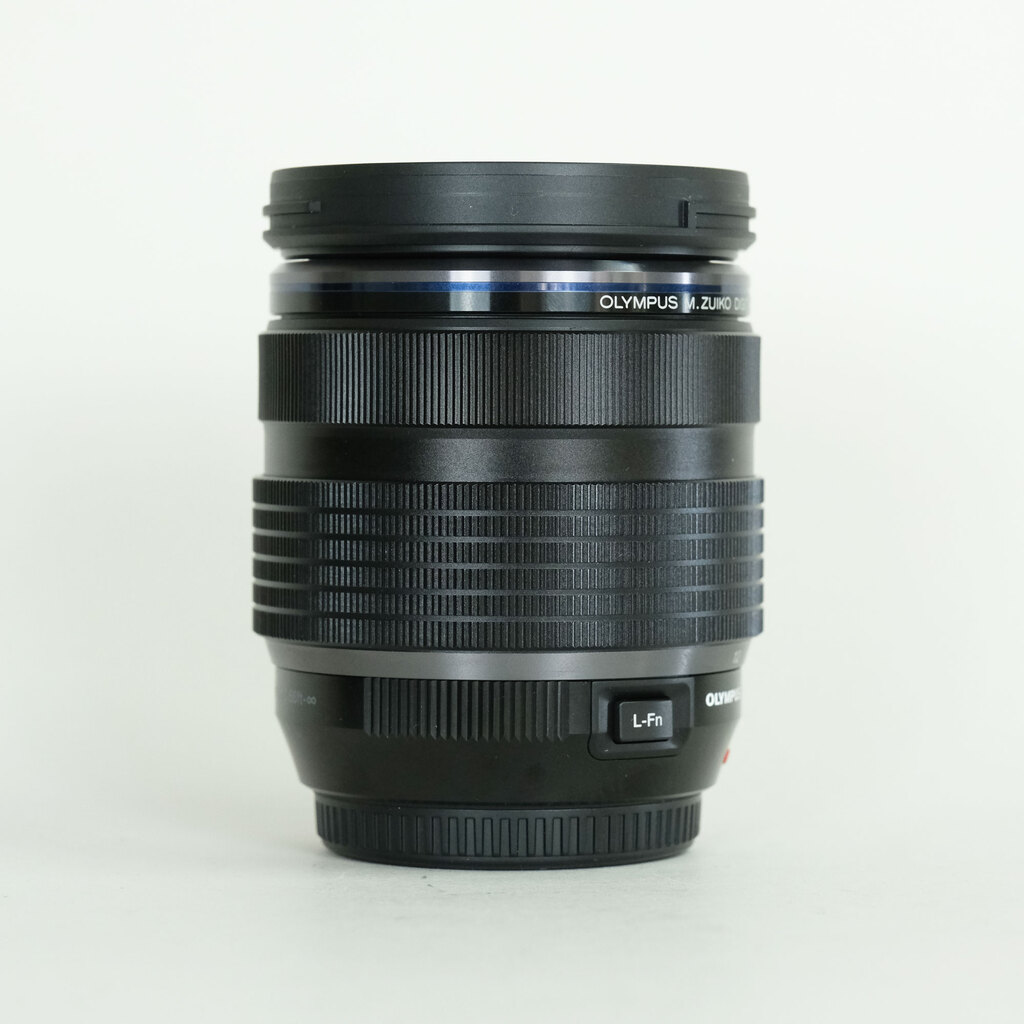 OLYMPUS M.ZUIKO DIGITAL ED 12-40mm F2.8 PRO OLYMPUS M.ZUIKO DIGITAL ED 12-40mm F2.8 PRO