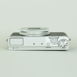 FUJIFILM XQ2 シルバー