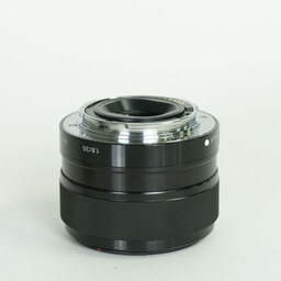 SONY E 35mm F1.8 OSS SEL35F18