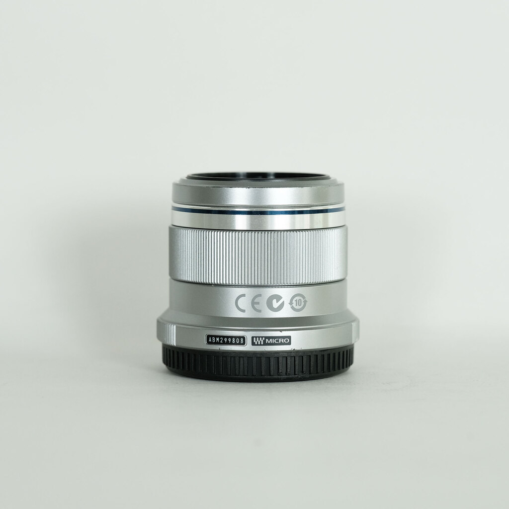 OLYMPUS M.ZUIKO DIGITAL 45mm F1.8