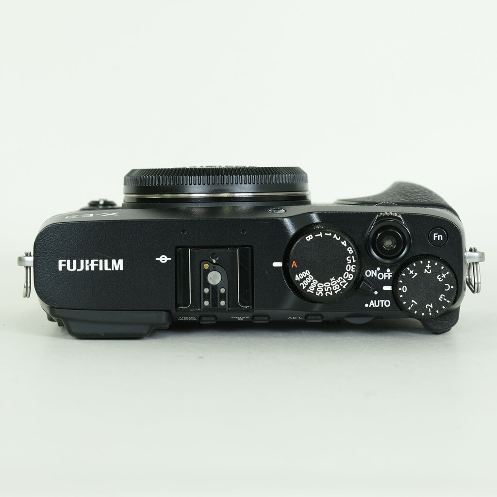 FUJIFILM X-E3