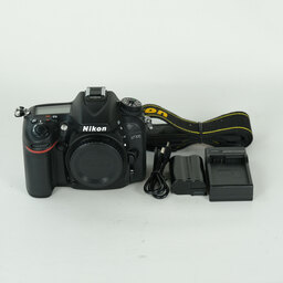 Nikon D7100