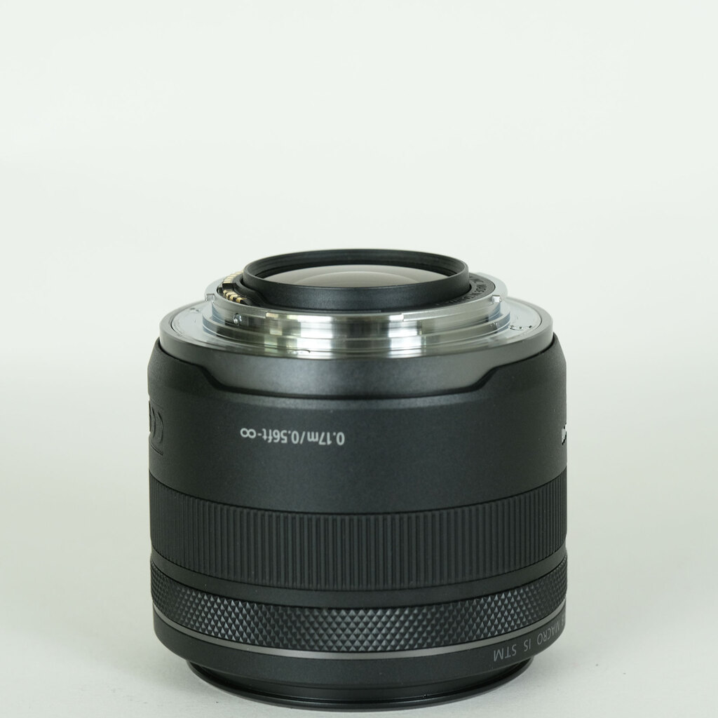 Canon RF35mm F1.8 MACRO IS STM