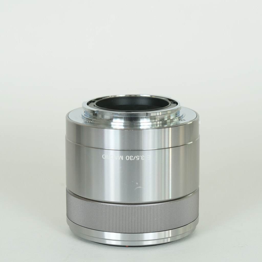 SONY E 30mm F3.5 Macro SEL30M35